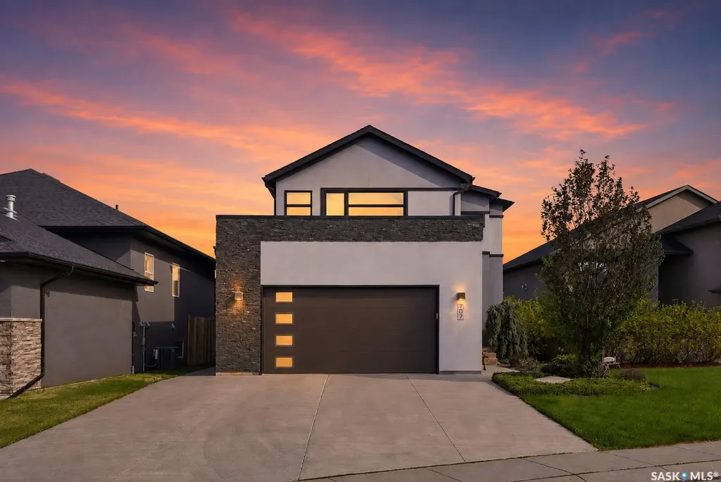 707 Sauer Crescent Saskatoon SK S7W 0J8