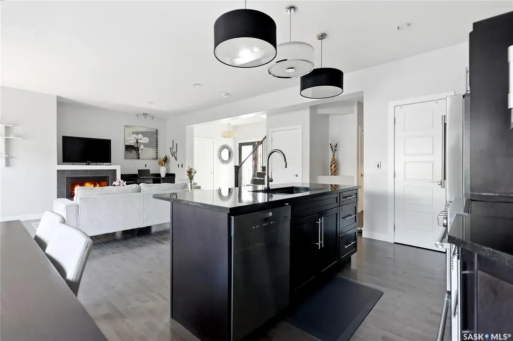 707 Sauer Crescent Saskatoon SK S7W 0J8