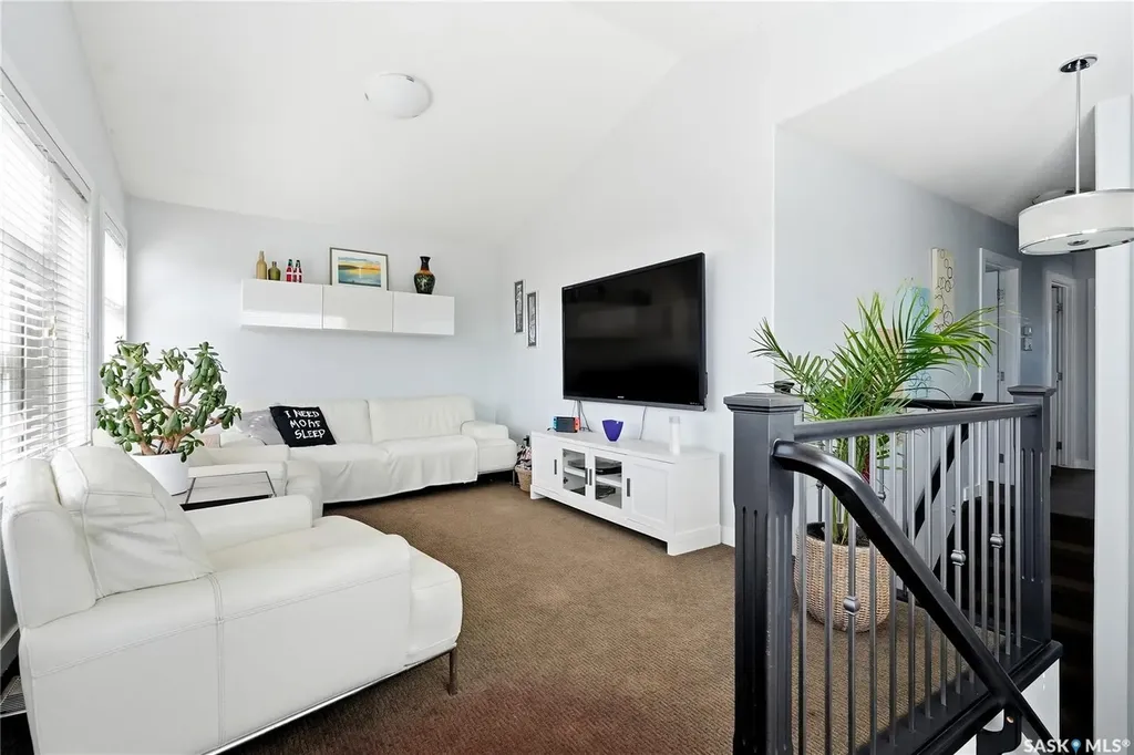 707 Sauer Crescent Saskatoon SK S7W 0J8