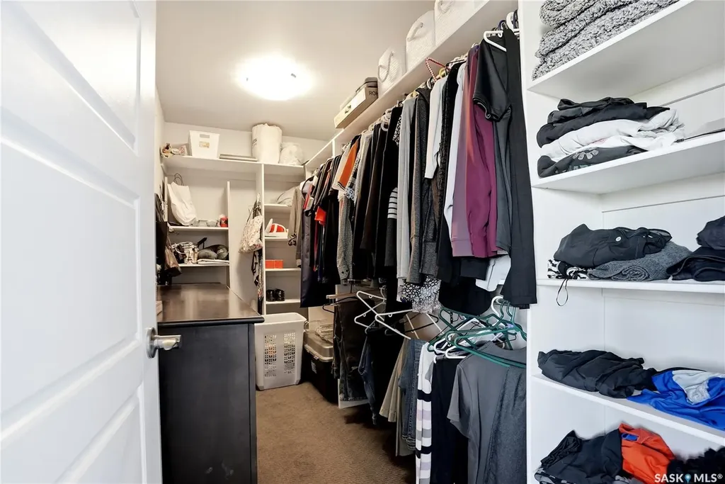 707 Sauer Crescent Saskatoon SK S7W 0J8