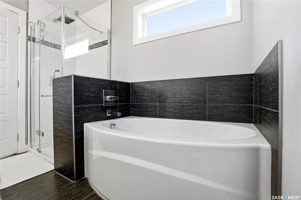 707 Sauer Crescent Saskatoon SK S7W 0J8