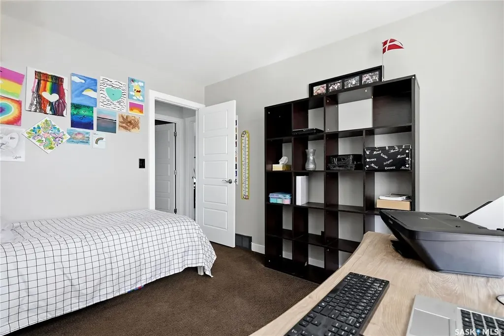 707 Sauer Crescent Saskatoon SK S7W 0J8