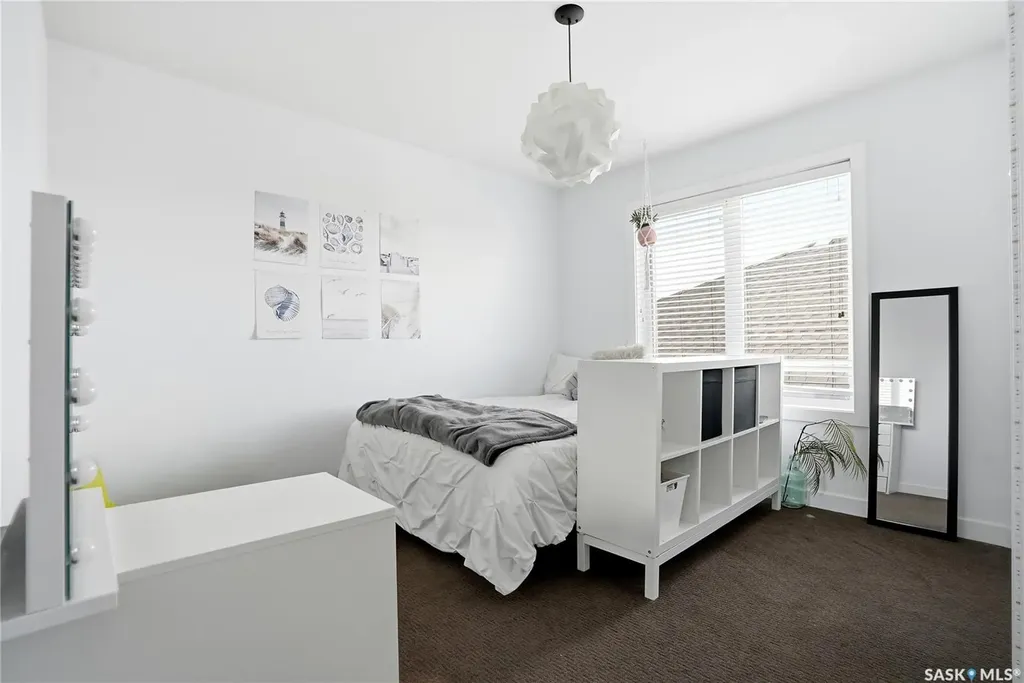 707 Sauer Crescent Saskatoon SK S7W 0J8