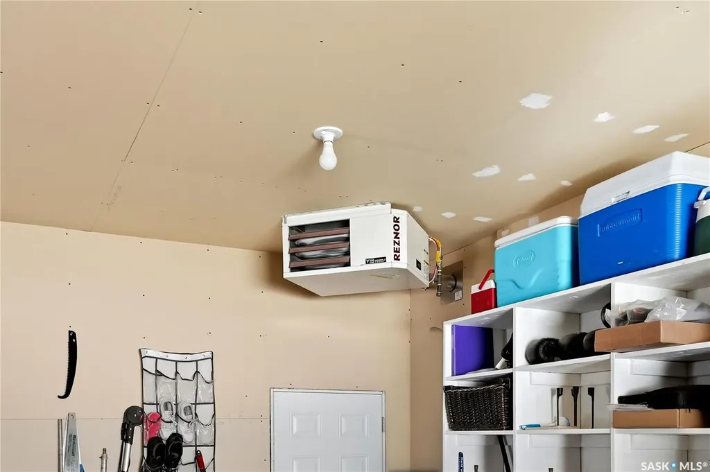 707 Sauer Crescent Saskatoon SK S7W 0J8