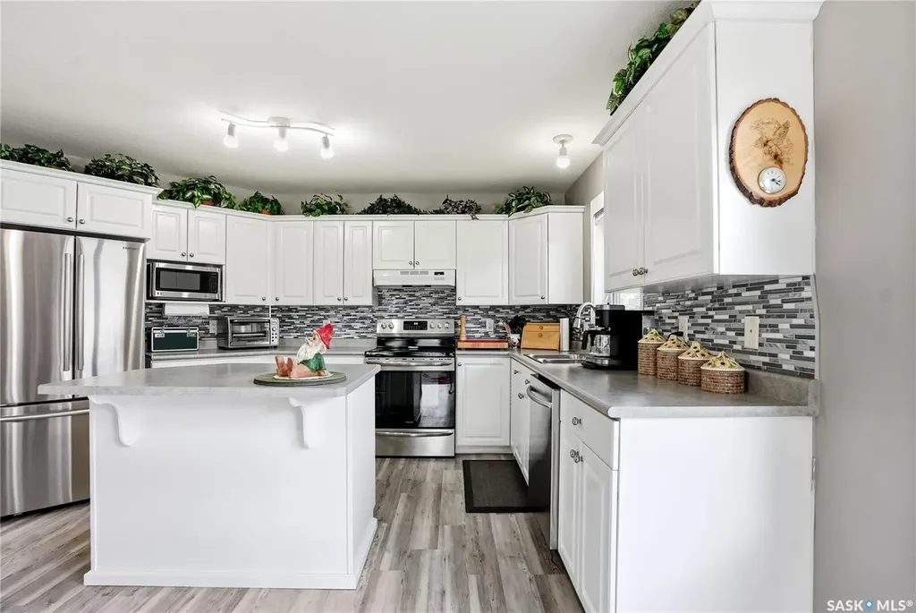 206 Ross Avenue Dalmeny SK S0K 1E0