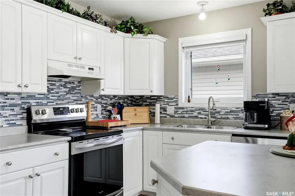 206 Ross Avenue Dalmeny SK S0K 1E0