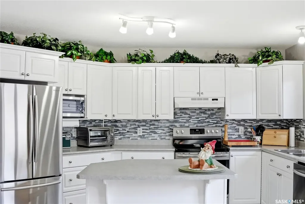 206 Ross Avenue Dalmeny SK S0K 1E0
