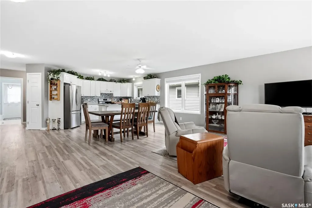 206 Ross Avenue Dalmeny SK S0K 1E0