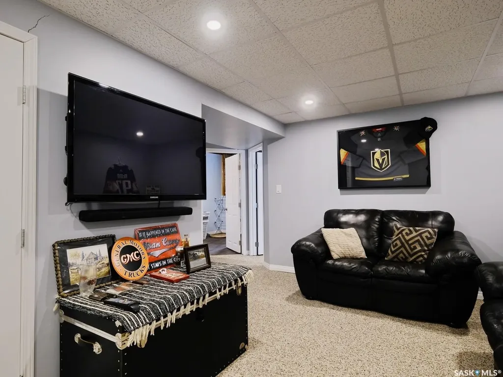 302 7th Street E Rosetown SK S0L 2V0