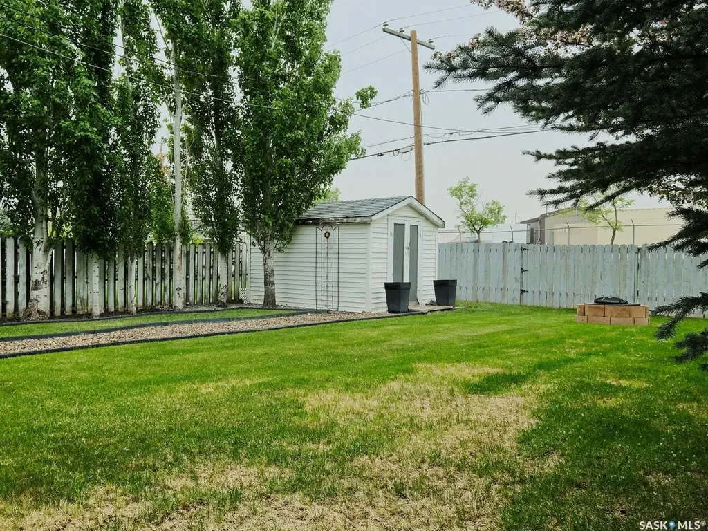 302 7th Street E Rosetown SK S0L 2V0