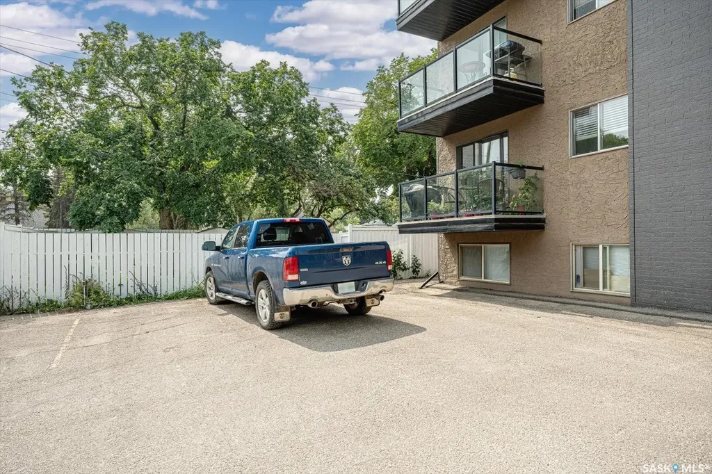 1013 Lansdowne Avenue Saskatoon SK S7H 2C2