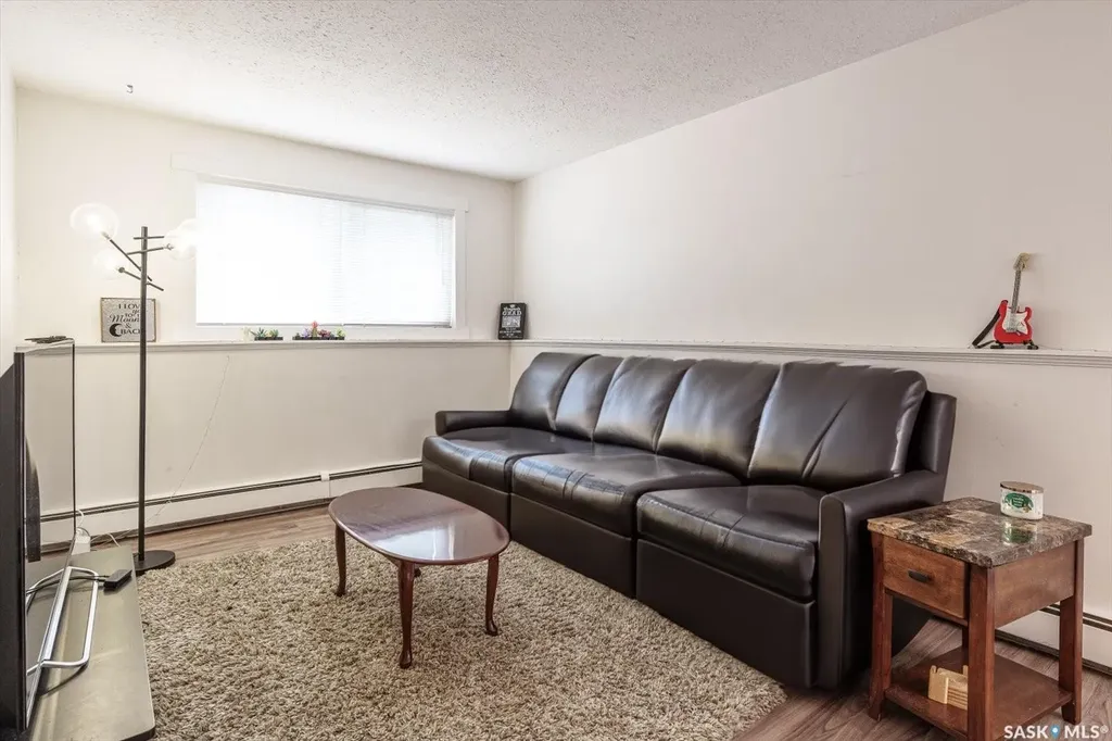1013 Lansdowne Avenue Saskatoon SK S7H 2C2