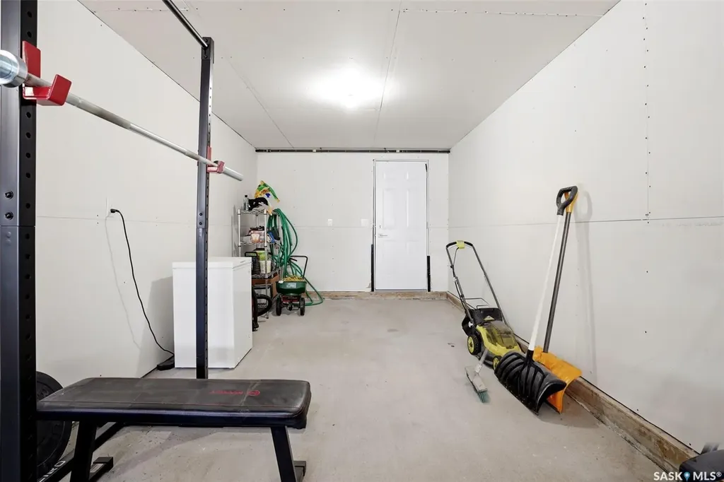 4077 Delhaye Way Regina SK S4W 0N3