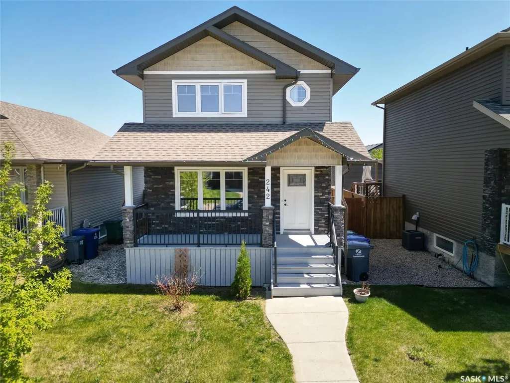 242 Geary Crescent Saskatoon SK S7R 0E6
