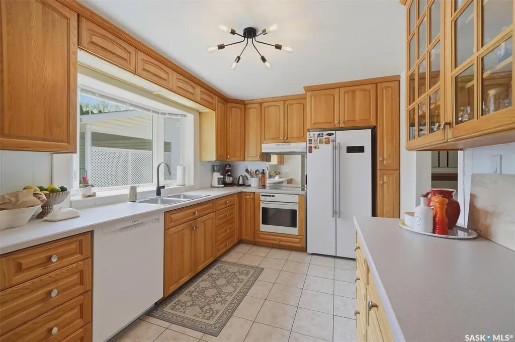 52 Potter Crescent Saskatoon SK S7H 3L3