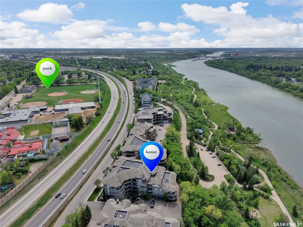 619 Saskatchewan Crescent W Saskatoon SK S7M 0A5