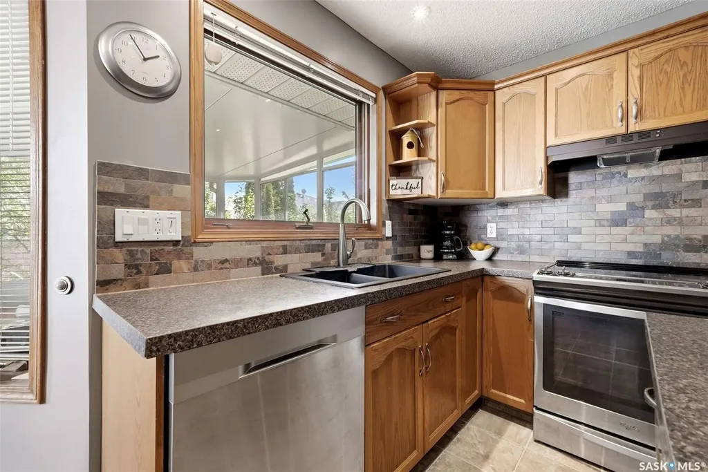 1358 Lapchuk Crescent N Regina SK S4X 4L4