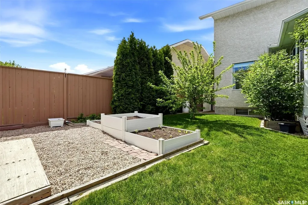 1358 Lapchuk Crescent N Regina SK S4X 4L4