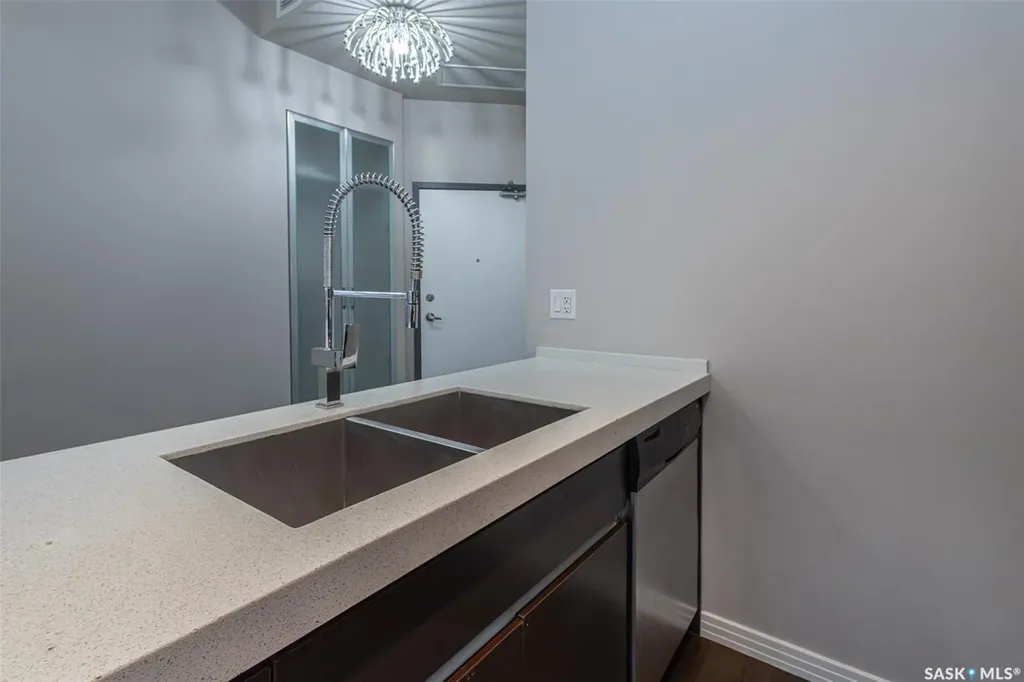225 Maningas Bend Saskatoon SK S7W 0L4
