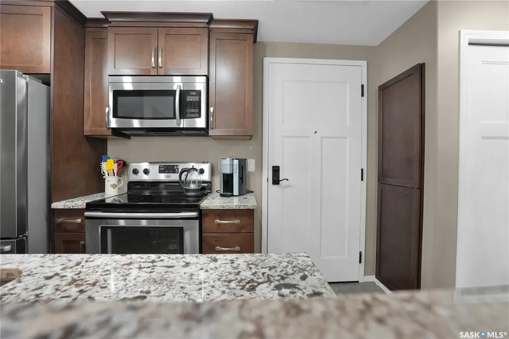 1220 Blackfoot Drive Regina SK S4S 6T2