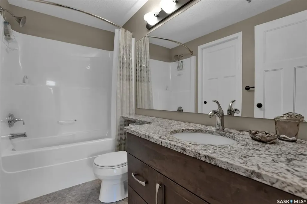 1220 Blackfoot Drive Regina SK S4S 6T2