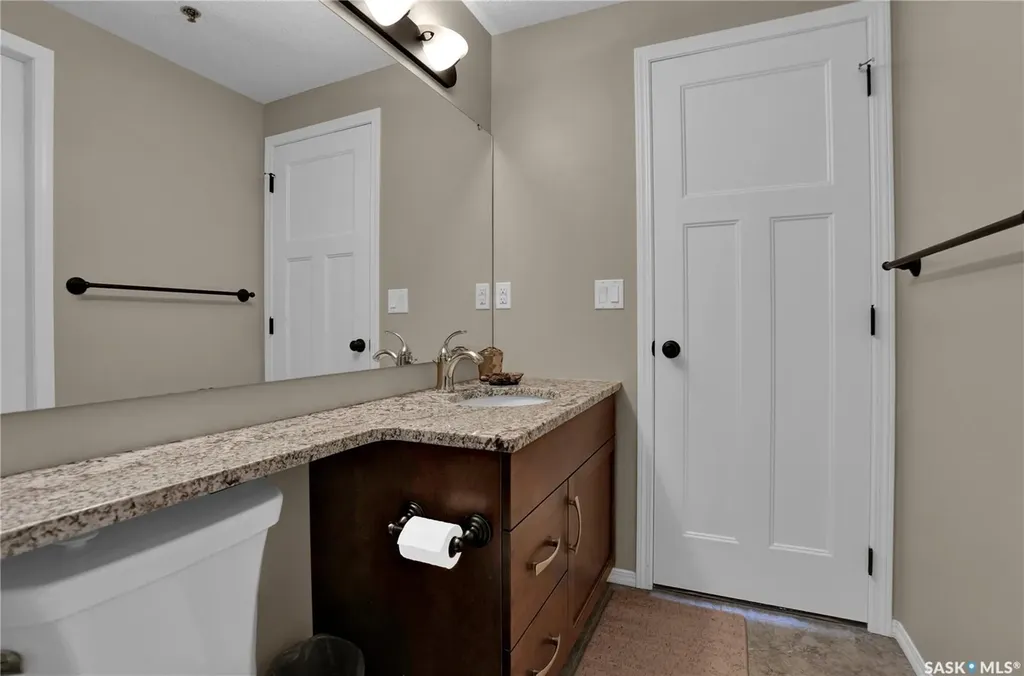 1220 Blackfoot Drive Regina SK S4S 6T2