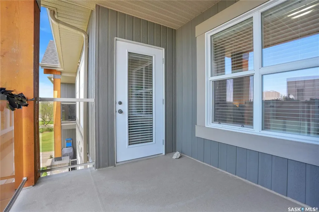 1220 Blackfoot Drive Regina SK S4S 6T2