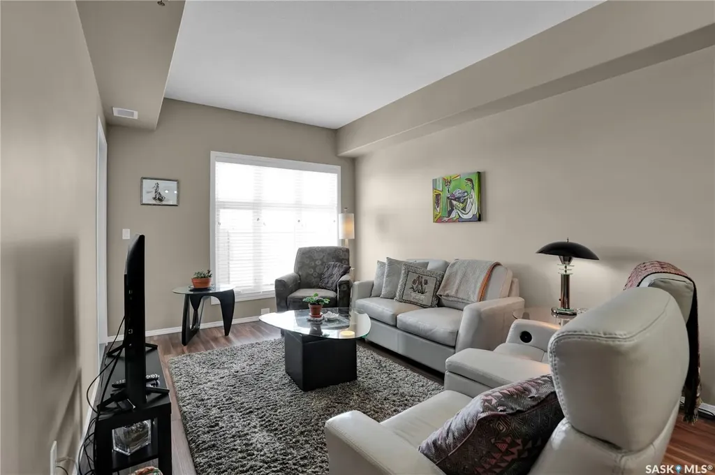 1220 Blackfoot Drive Regina SK S4S 6T2