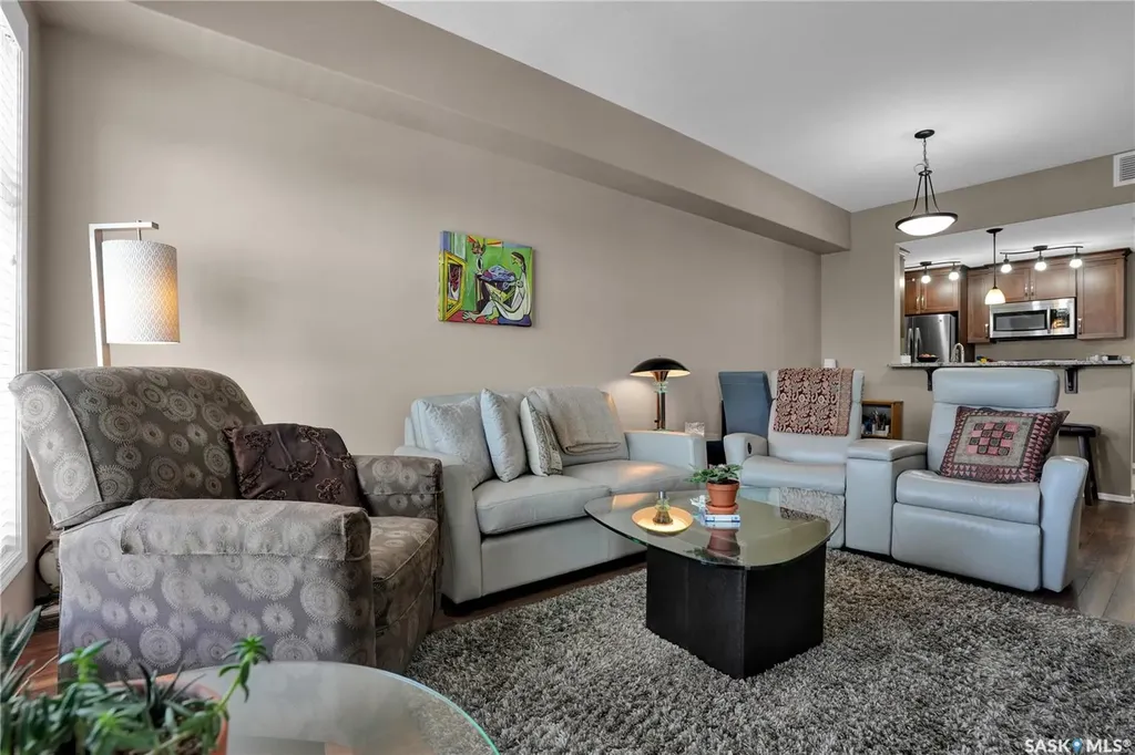 1220 Blackfoot Drive Regina SK S4S 6T2