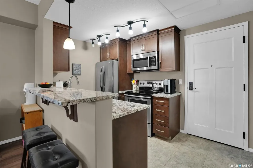 1220 Blackfoot Drive Regina SK S4S 6T2