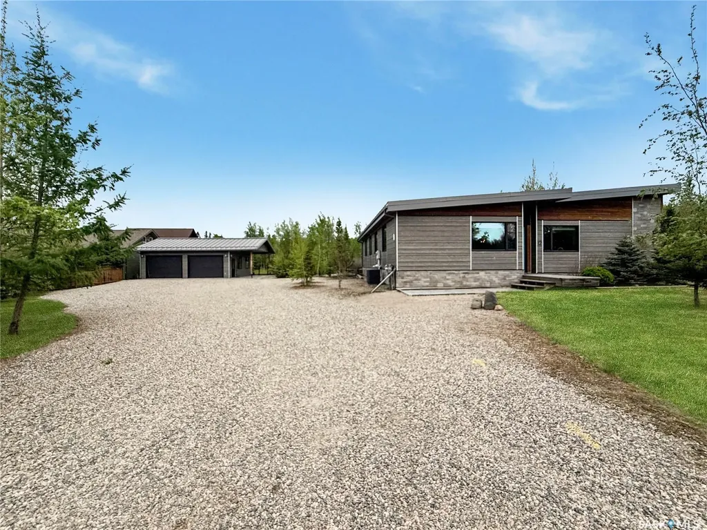 12/14 Bruin Boulevard Candle Lake SK S0J 3E0
