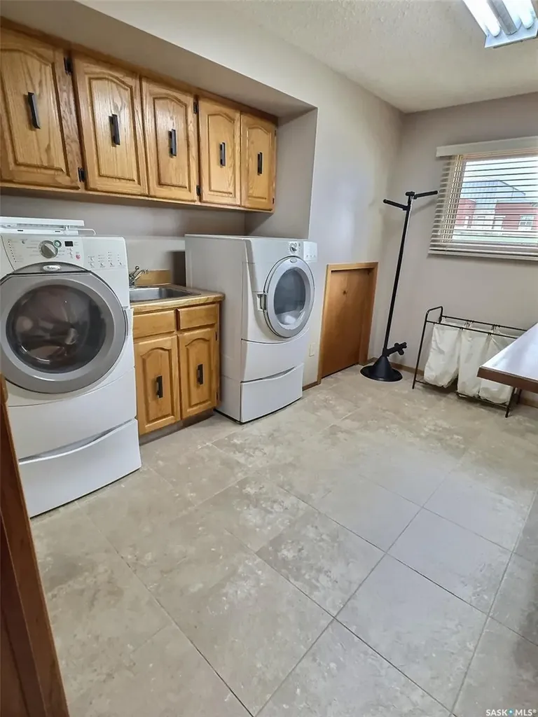 322 Spruce Drive Estevan SK S4A 2G1