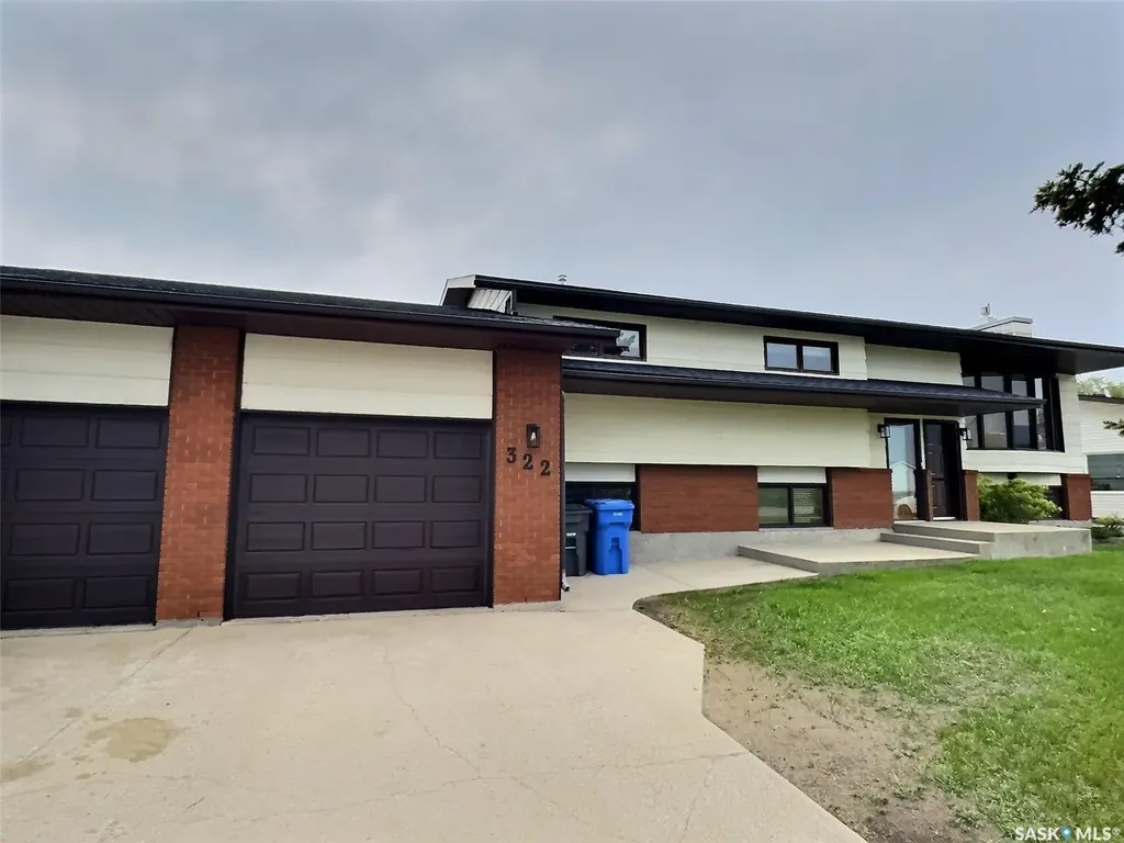 322 Spruce Drive Estevan SK S4A 2G1