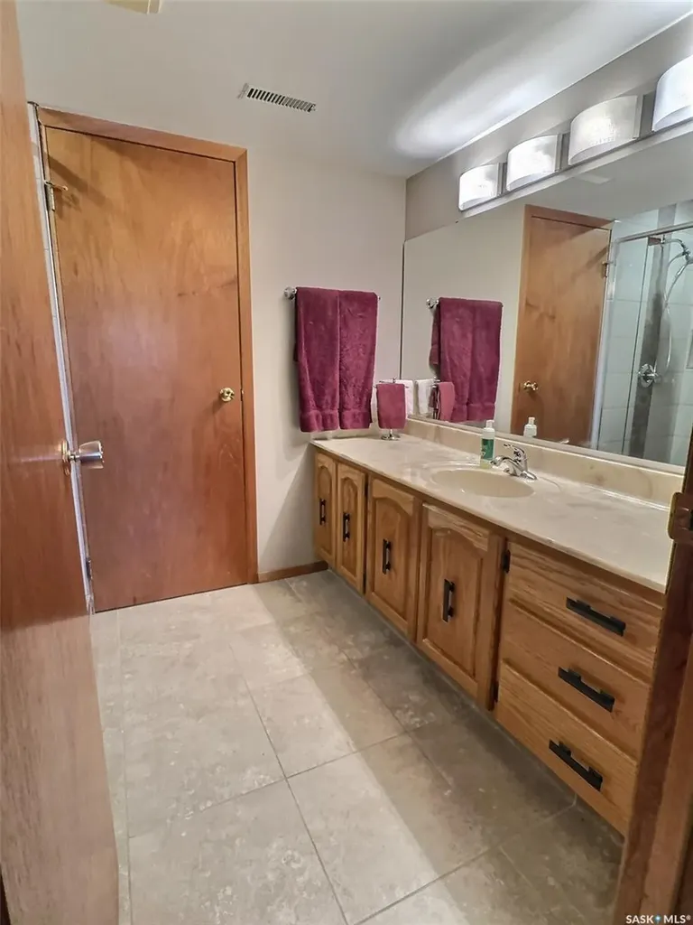 322 Spruce Drive Estevan SK S4A 2G1