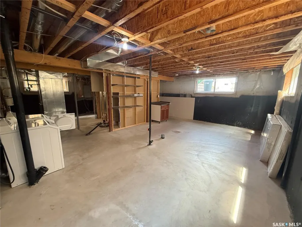 3102 37th Street W Saskatoon SK S7L 7H9