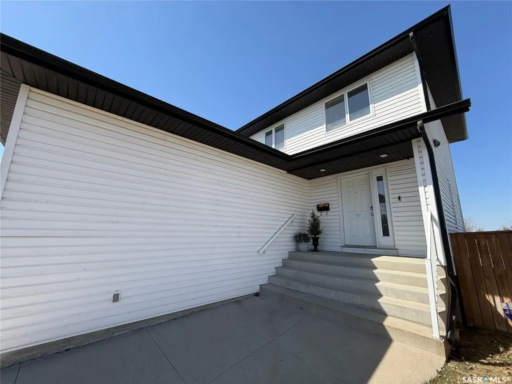 3102 37th Street W Saskatoon SK S7L 7H9