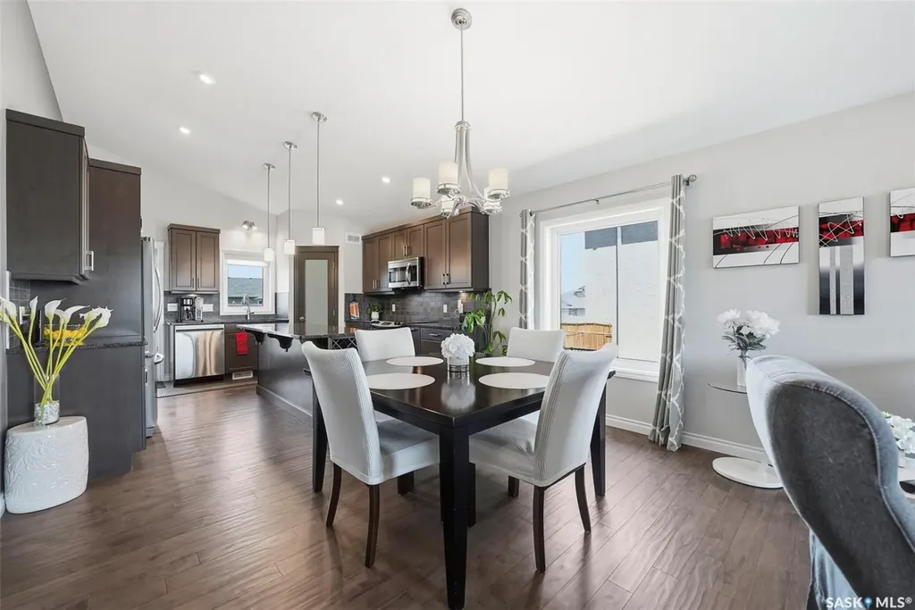 711 Sutter Crescent Saskatoon SK S7T 0R4
