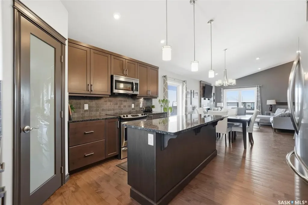 711 Sutter Crescent Saskatoon SK S7T 0R4