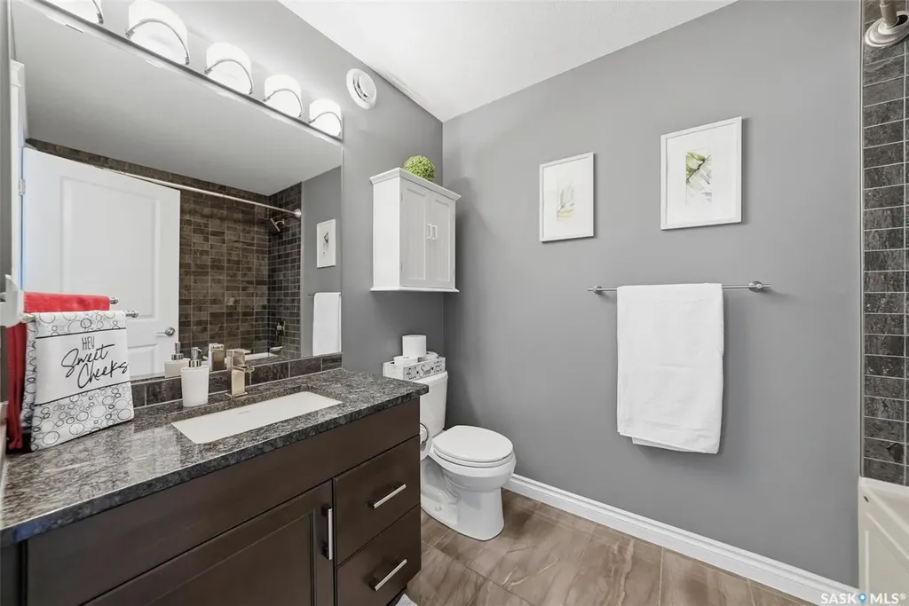 711 Sutter Crescent Saskatoon SK S7T 0R4