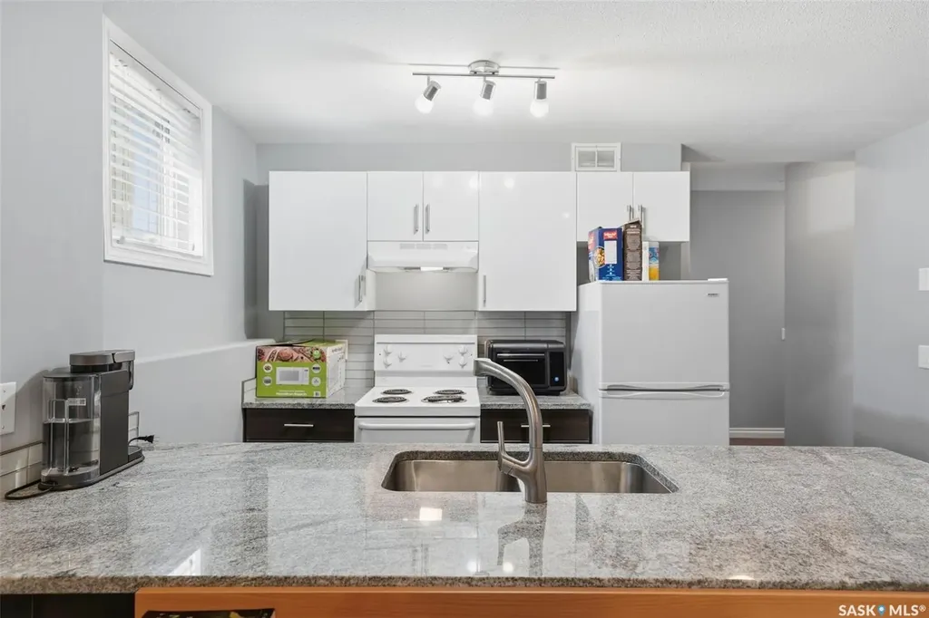 711 Sutter Crescent Saskatoon SK S7T 0R4