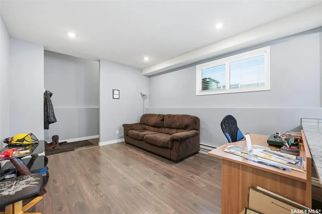 711 Sutter Crescent Saskatoon SK S7T 0R4