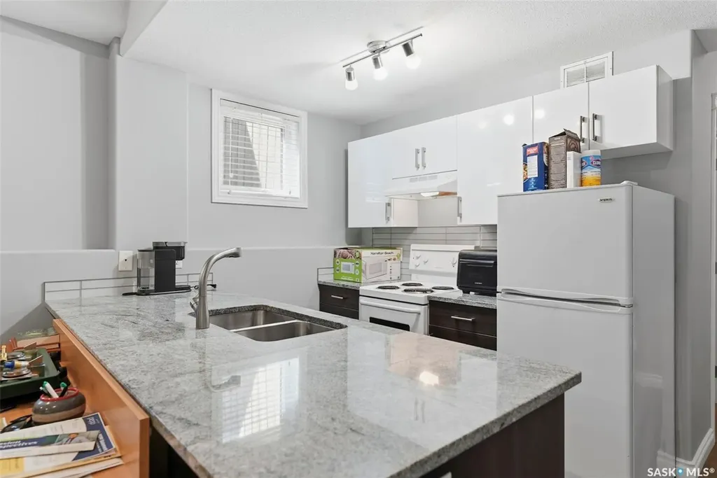 711 Sutter Crescent Saskatoon SK S7T 0R4