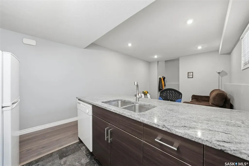 711 Sutter Crescent Saskatoon SK S7T 0R4