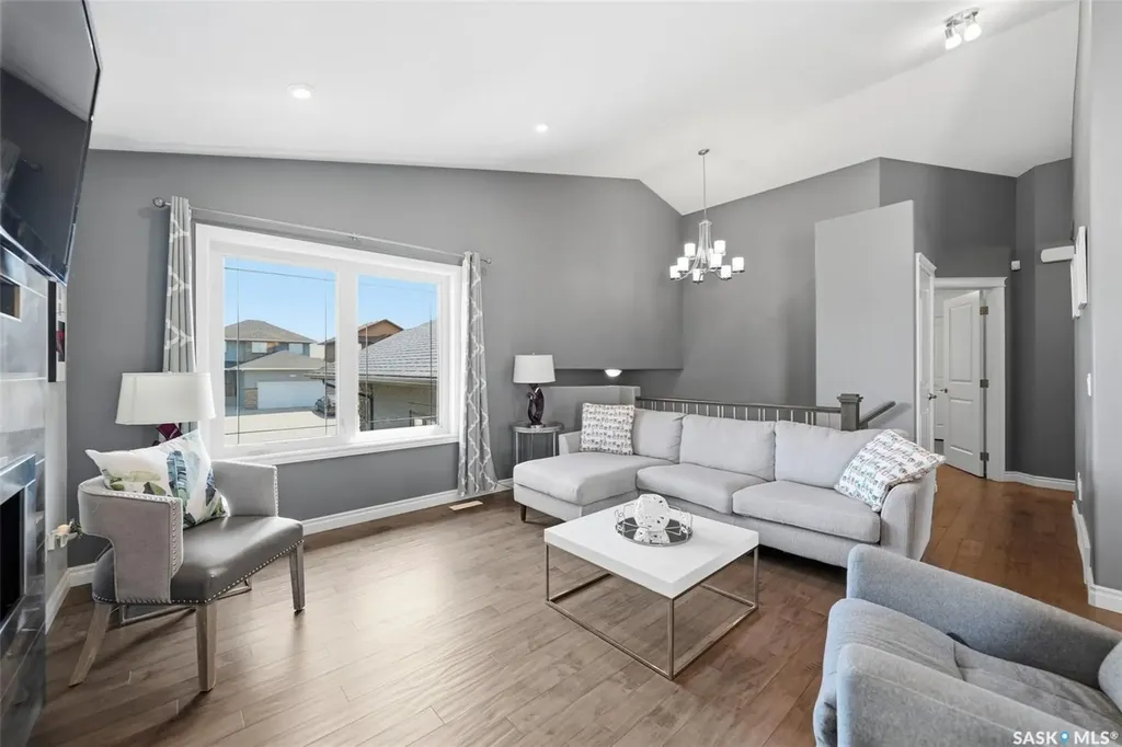 711 Sutter Crescent Saskatoon SK S7T 0R4