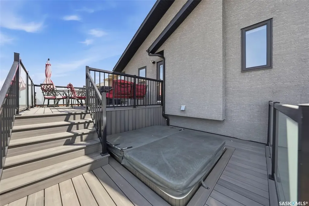 711 Sutter Crescent Saskatoon SK S7T 0R4