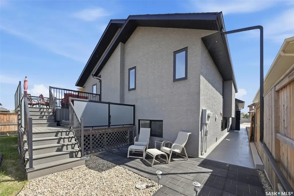 711 Sutter Crescent Saskatoon SK S7T 0R4