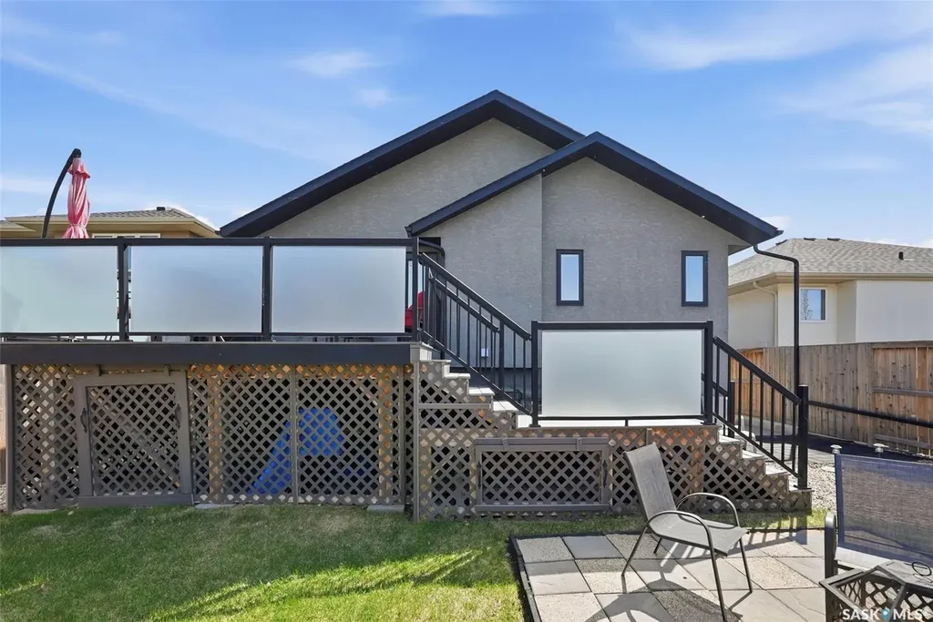 711 Sutter Crescent Saskatoon SK S7T 0R4
