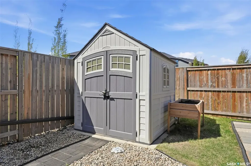 711 Sutter Crescent Saskatoon SK S7T 0R4