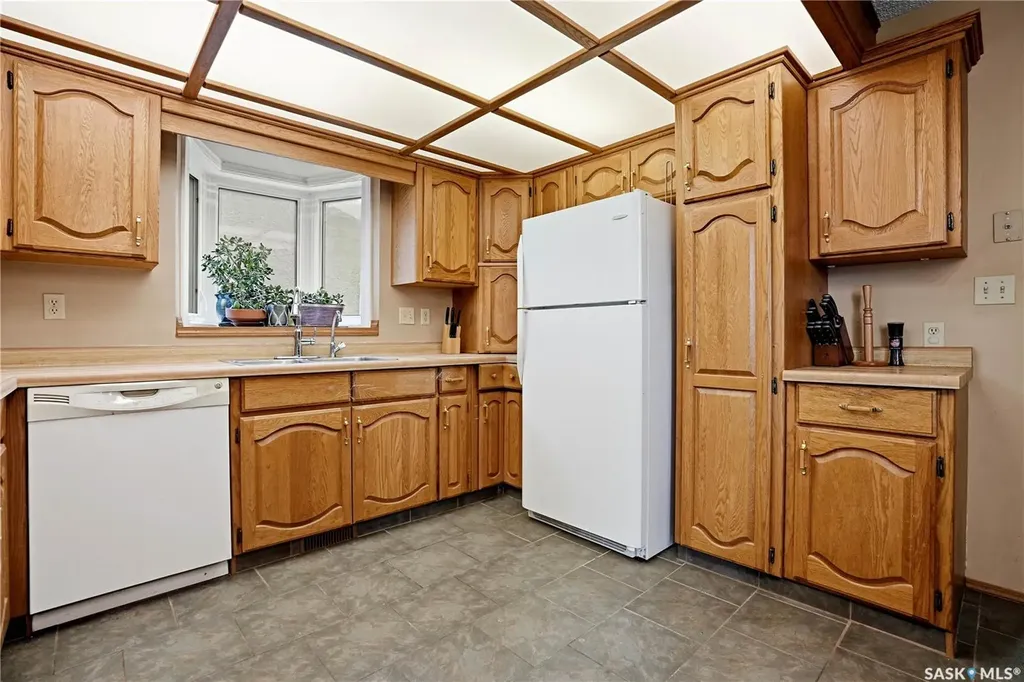 2646 Crocus Drive E Regina SK S4V 1T2