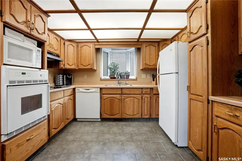 2646 Crocus Drive E Regina SK S4V 1T2
